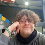 Me encanta enseñar y compartir conocimientos, trato con el alumno y sus capacidades